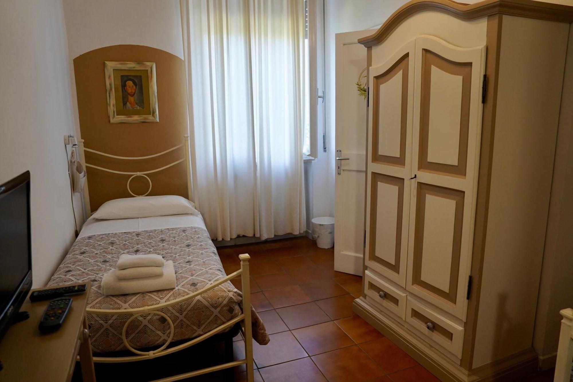 B&B Il Piccolo Paradiso Montenero  Buitenkant foto